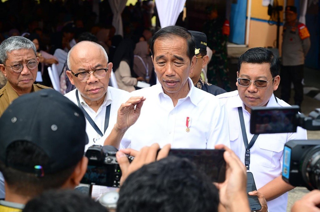 Jokowi Berharap Bansos Beras Dilanjutkan di Pemerintahan Prabowo. Foto: MNC Media.