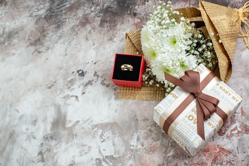 10 Ide Kado Pernikahan Murah tapi Mewah untuk Hari Istimewa Sahabat. (Foto: MNC Media) 