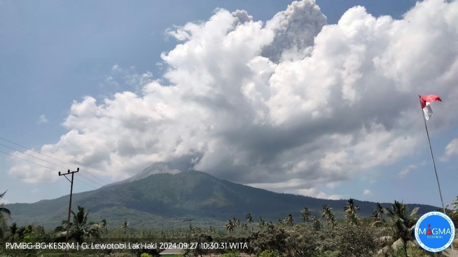 Gunung Lewotobi Laki-Laki Erupsi Lagi, Luncurkan Abu Vulkanik 1 Km. (Foto: Dok.PVMBG)