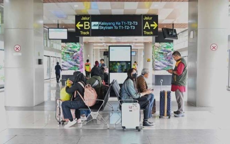 Pemerintah telah membangun kereta bandara sebagai moda transportasi bagi calon penumpang menuju Bandara Soekarno-Hatta. (Foto: Dok. Kemenhub)