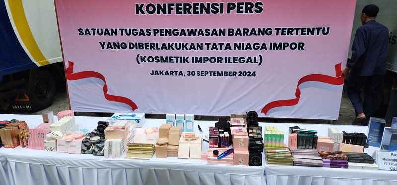 Satgas Temukan 415 Ribu Kosmetik Ilegal dari China-Malaysia, Ini Mereknya (foto iqbal dwi)