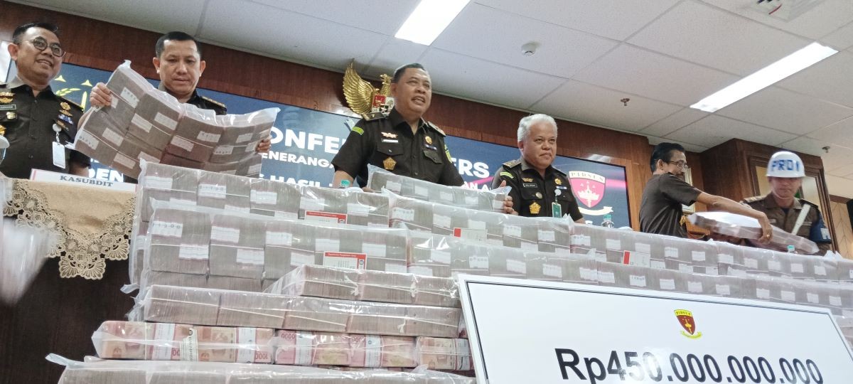 Kejagung Ungkap Modus Korupsi dan TPPU Duta Palma Group. (Foto: Irfan Maruf/MNC Media)