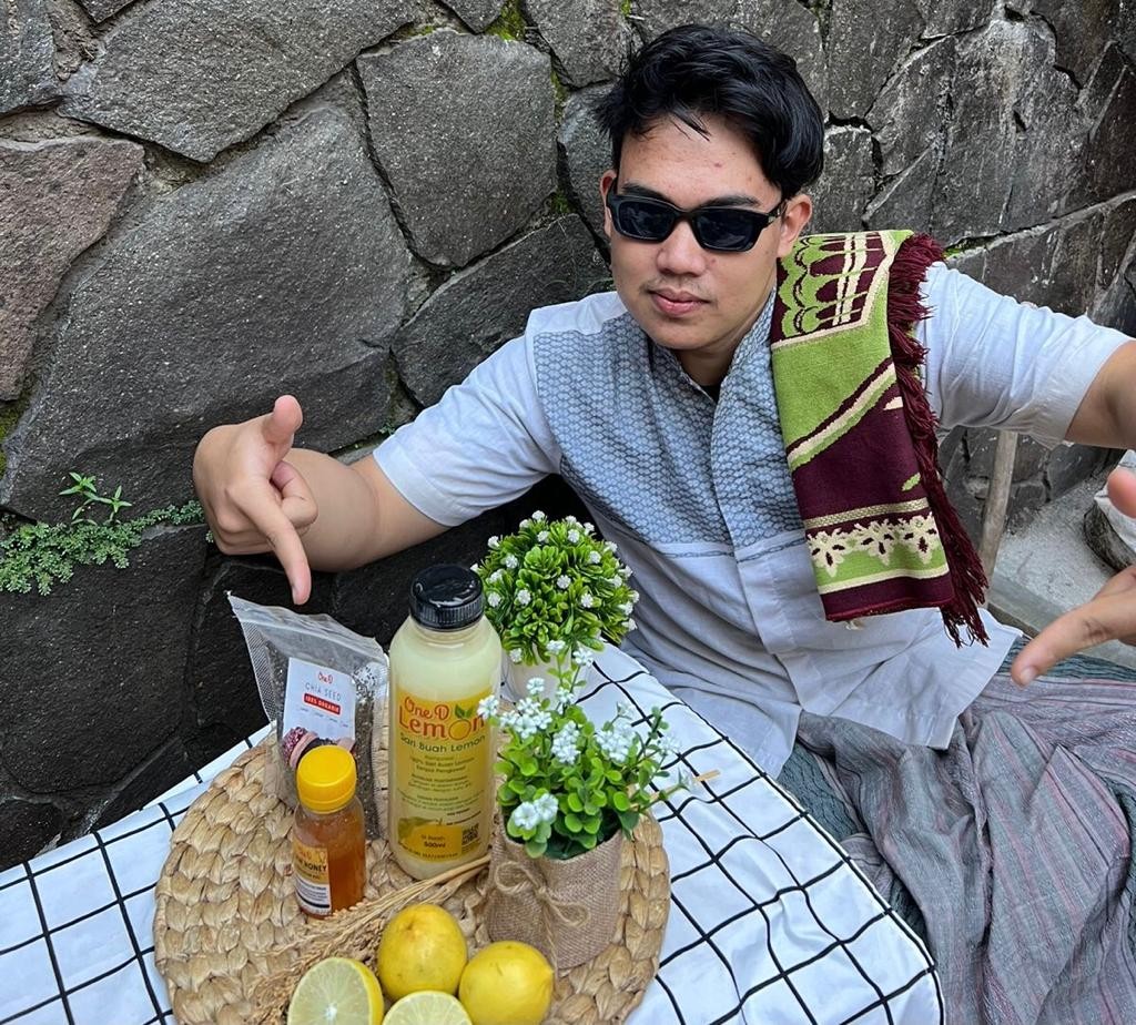 Kisah Sukses Bisnis Online, Anak SMK Catatkan Omzet Ratusan Juta Berkat Sari Lemon. (Foto: Kemendikbud)