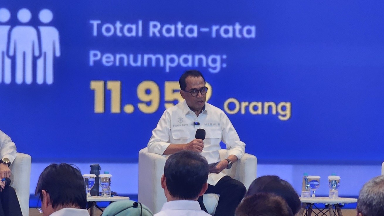 Menhub Akui Ada Monopoli Avtur di RI, Pertamina Dilindungi BPH Migas. (Foto Iqbal Dwi/MPI)
