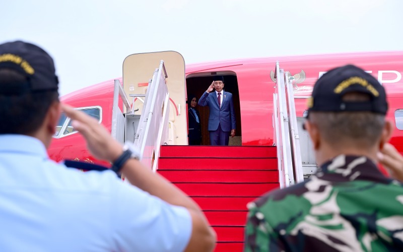Presiden Jokowi terbang ke Provinsi NTT dalam rangka kunjungan kerja. (Setpres)