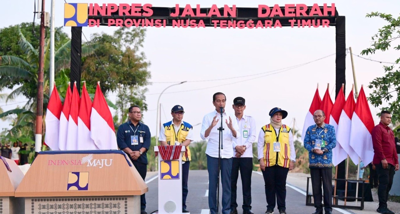 Jokowi Resmikan 27 Ruas Jalan di NTT, Telan Anggaran Rp737 Miliar. (Foto Setpres)