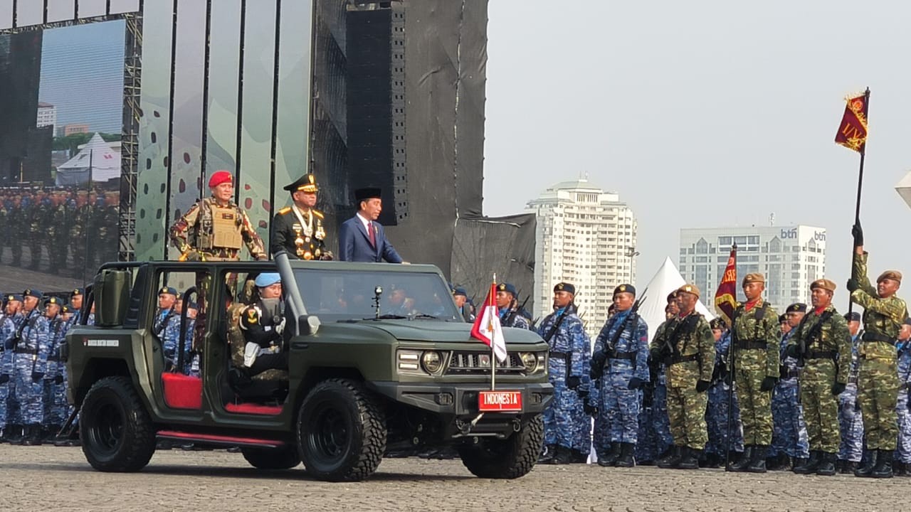 Jokowi Bertolak ke IKN, Bakal Ikuti TNI Fun Run di MInggu Pagi. (Foto: MNC Media)