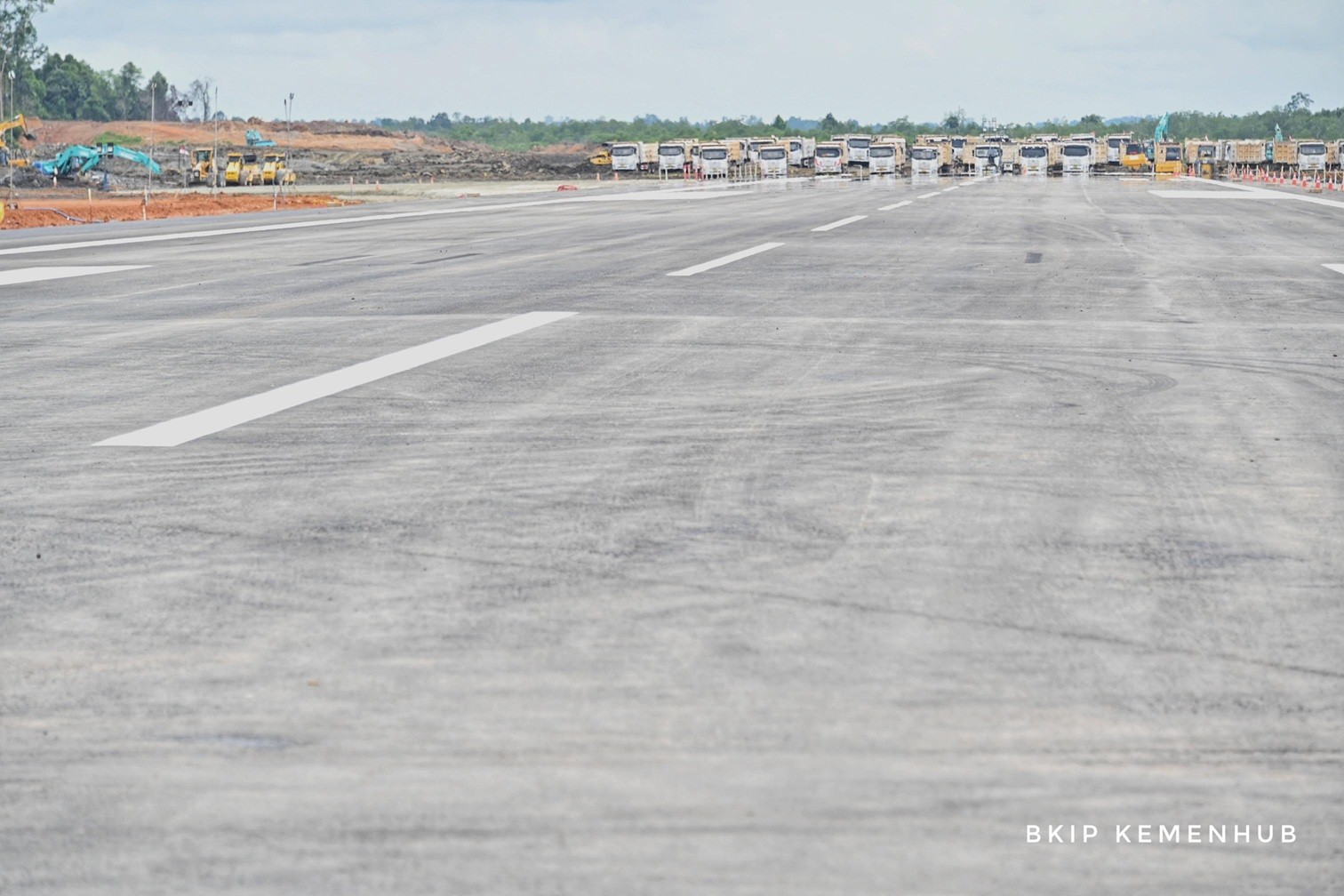 Pembangunan Runway Bandara IKN Tembus 2.200 Meter, Ditargetkan Kelar 10 Oktober 2024. (Foto Kemenhub)