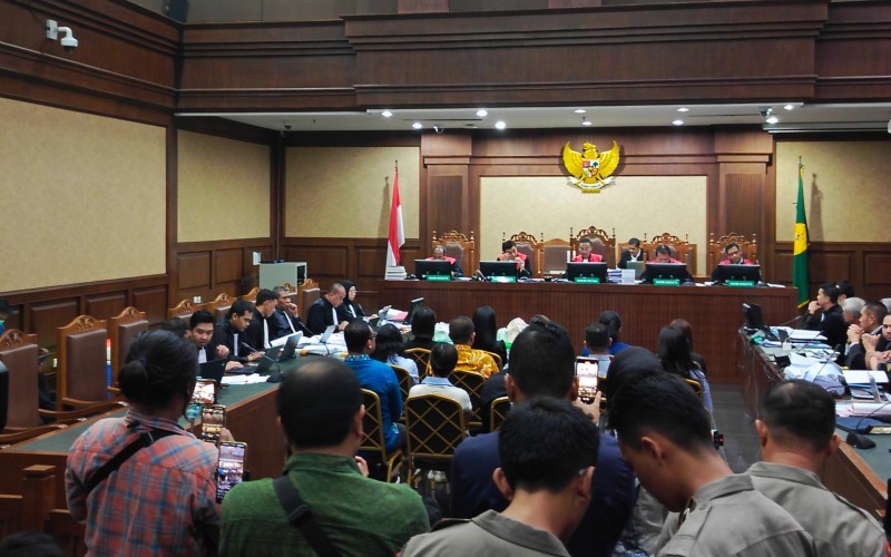 Sandra Dewi saat menjadi saksi dalam sidang kasus dugaan korupsi pengelolaan timah dengan Terdakwa Harvey Moeis (Nur Khabibi/MPI)