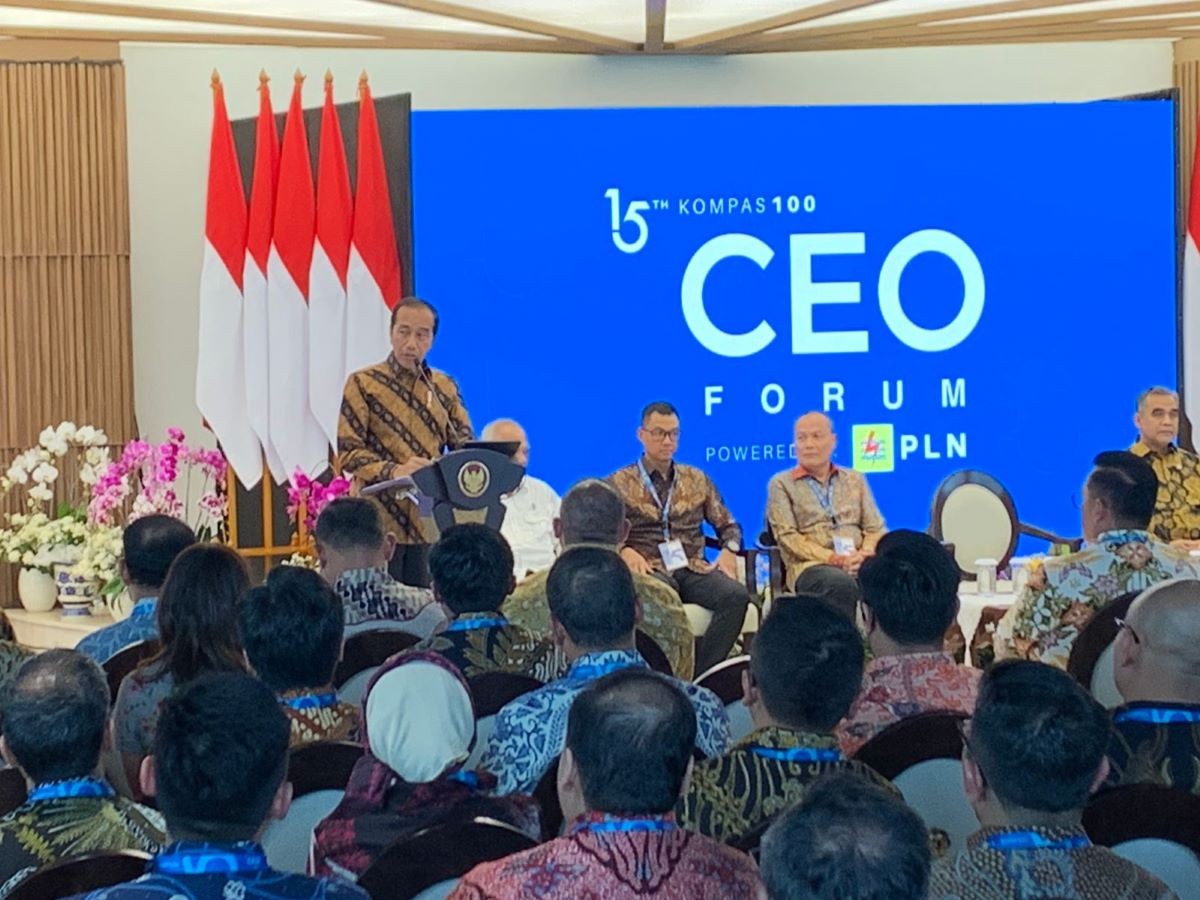 Jokowi Bicara soal Susunan Kabinet Prabowo: Tunggu Hari Senin, Seminggu Lagi. (Foto: Binti/MNC Media)