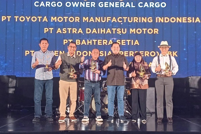 Jaga Ketersediaan Produk Bahan Bangunan Nasional, SIG (SMGR) Gandeng Pelindo (foto: MNC media)