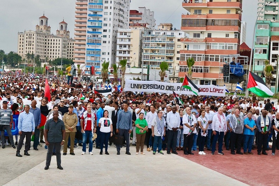 (Foto: X/@DiazCanelB)