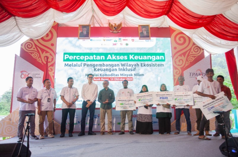 PNM Kembangkan Potensi Petani Aceh Lewat Klasterisasi Komoditas Minyak Nilam. (Foto: MNC Media)