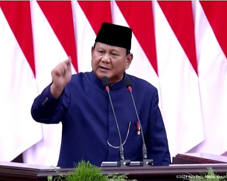 Presiden Prabowo Subianto menyampaikan pidato kenegaraan perdana saat pelantikannya di Jakarta, Minggu (21/10/2024). (Foto: iNews)