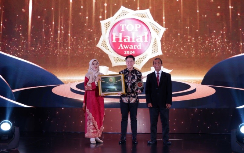 Unilever Indonesia mendapatkan penghargaan Top Halal Award 2024 melalui sejumlah brand perusahaan mulai dari Royco hingga Lifebuoy. (Foto: MNC Media)