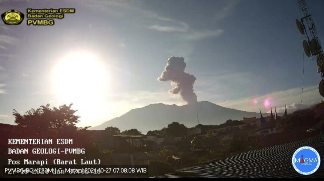 Gunung Marapi Erupsi Pagi Ini, Letusan hingga 1.000 Meter di Atas Puncak  (FOTO:Dok Ist)