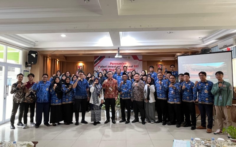 MNC Sekuritas bersama Bursa Efek Indonesia (BEI) meresmikan Galeri Investasi Edukasi di SMK Negeri 41 Jakarta. (Foto: MNC Media)