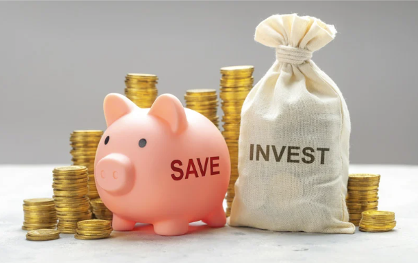 Atur Keuangan yang Lebih Baik, Pahami Perbedaan Investasi dan Tabungan. (Foto: Perbedaan Investasi dan Tabungan)