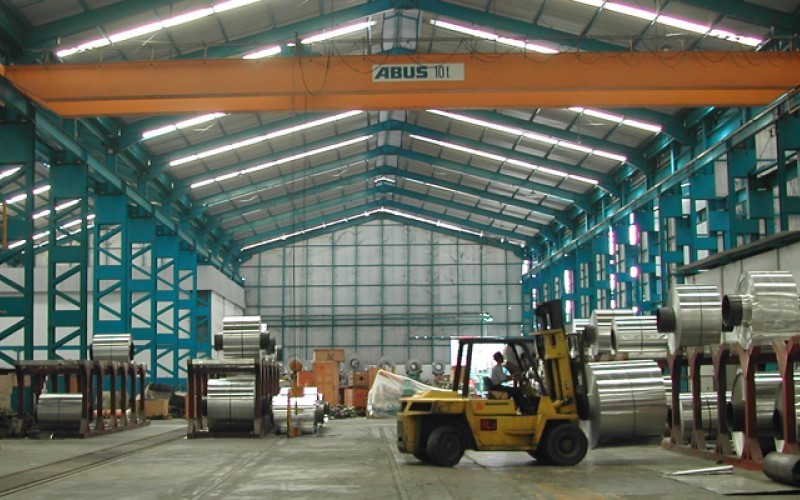 PT Alumindo Light Metal Industry Tbk (ALMI) mengumumkan rencana penghentian produksi aluminium lembaran (rolling). (Foto: Dok. Alumindo)