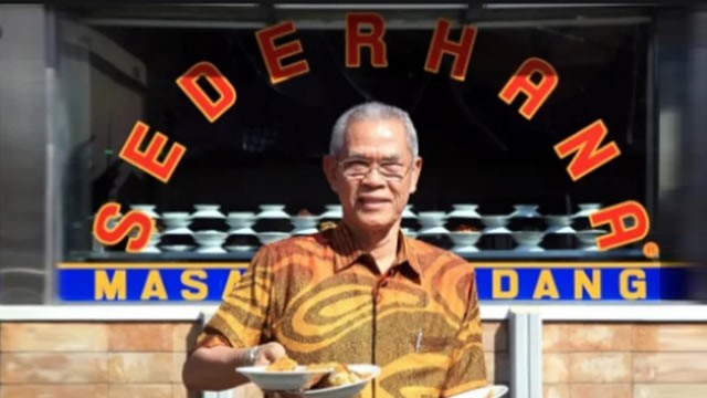 Kisah Sukses Pemilik Rumah Makan Padang, Lulusan SD Sukses Dirikan Restoran Terkenal. (Foto: Biograi Kami Kamu)
