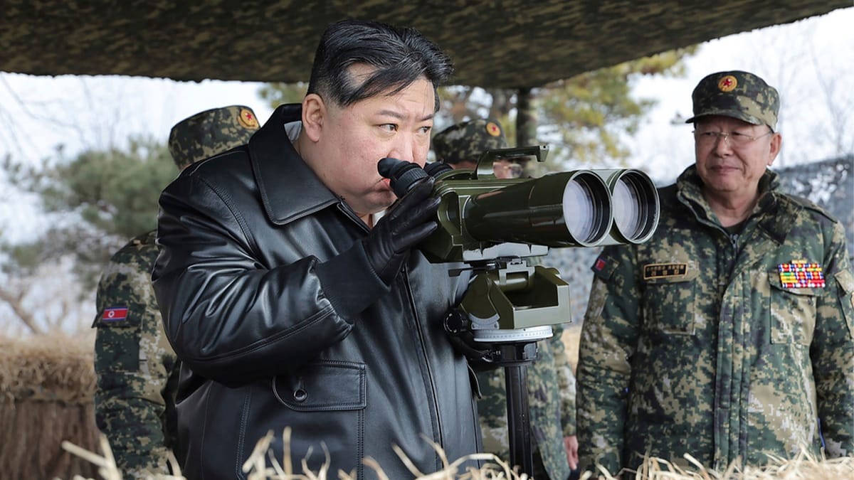 Korea Utara Tembakkan Rudal Balistik Jelang Pilpres AS. (Foto: MNC Media)