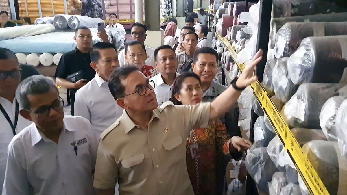 Impor Tekstil Ilegal China Kembali Banjiri Indonesia, Nilainya Capai Rp90 Miliar. (Foto: MNC Media)