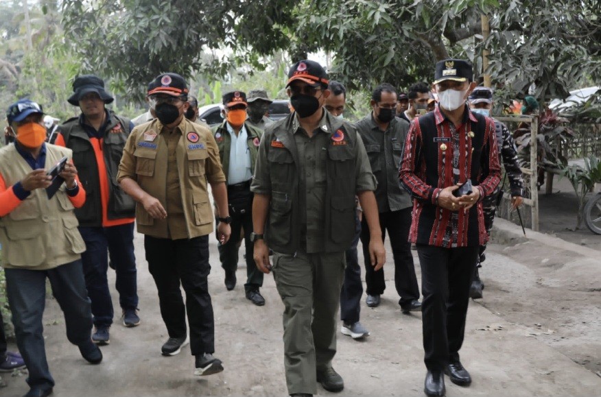 Gunung Lewotobi Laki-Laki Masih Erupsi, BNPB Imbau Masyarakat Tetap Waspada (FOTO:Dok Ist)