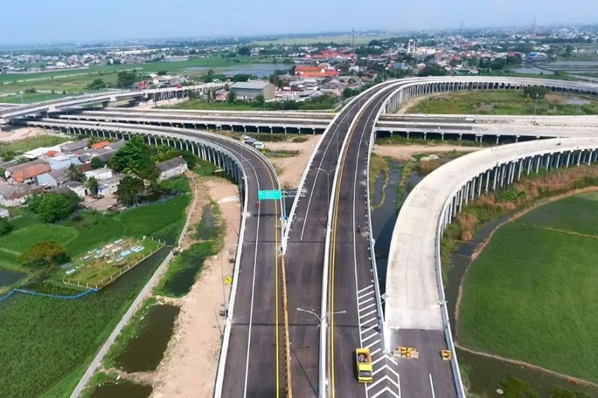 Apakah Ketika Masuk Tol Dapat Asuransi? Simak Ketentuan Jaminan dan Cara Klaimnya. (Foto: MNC Media) 