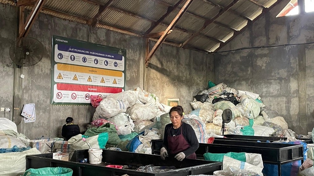 Ingin Raup Cuan dari Memilah Sampah? Simak Tips Berikut. (Foto Tangguh/MPI)