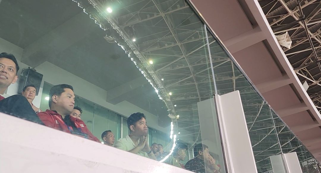 Ekspresi Gibran saat Indonesia Kalah 0-4 Lawan Jepang. (Foto: MNC Media)