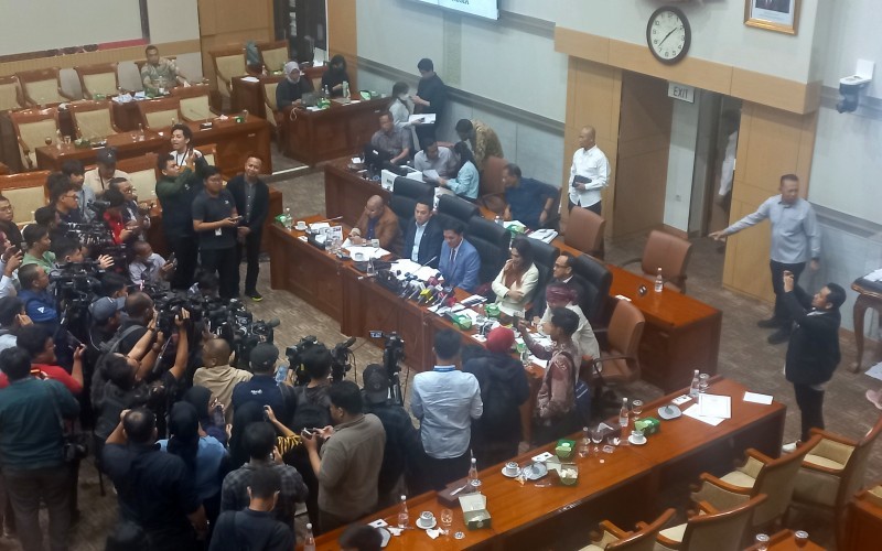 Komisi III DPR RI akan membawa nama lima Komisioner dan Anggota Dewan Pengawas KPK periode 2024-2029 ke dalam Rapat Paripurna. (Achmad Al Fiqri/MPI)