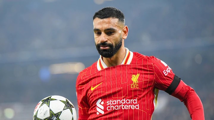 Mohamed Salah perpanjang kontrak di Liverpool hingga 2027, dengan gaji baru dilaporkan naik jadi £400.000 per minggu. (foto: MNC Media)