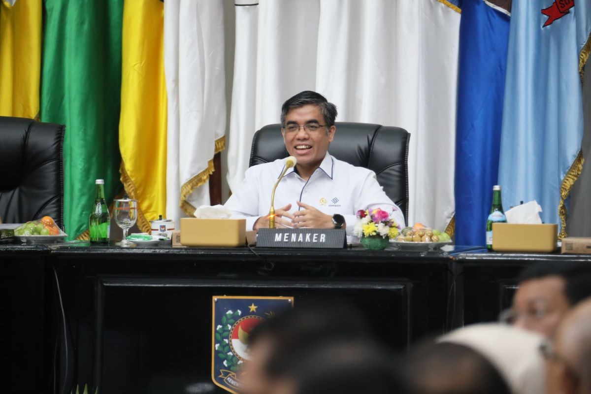 Menaker Minta Gubernur Tetapkan UMP 2025 Paling Lambat 11 Desember 2024. (Foto: MNC Media)