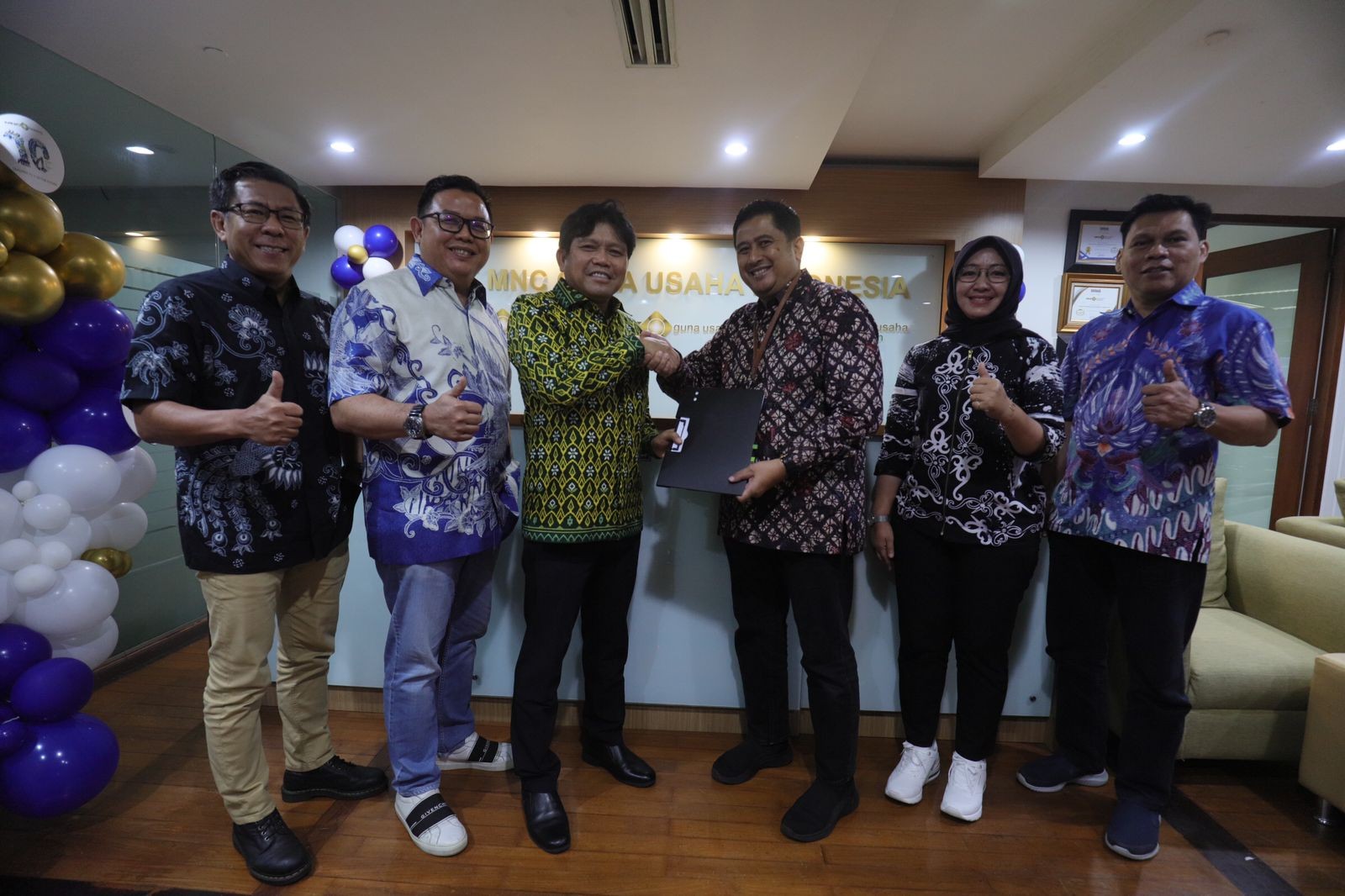 MNC Leasing dan Bank Kalteng Kerja Sama Pembiayaan Senilai Rp100 Miliar. (Foto: MNC Media)
