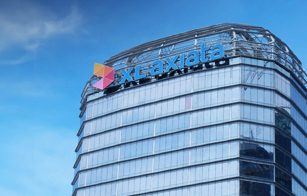  XL Axiata)