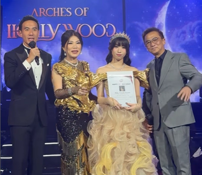 Crazy Rich Hermanto Tanoko Kasih Kado Saham Delapan Perusahaan Buat Cucunya (foto instagram @htanoko)