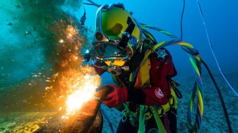  Gaji Welder Underwater)