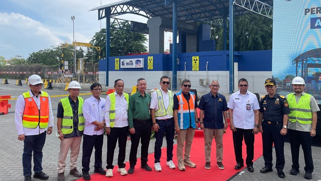 Cegah Barang Ilegal Masuk RI, Pelabuhan Kini Dipasang Alat Pemindai Canggih. (Foto Tangguh/MPI)