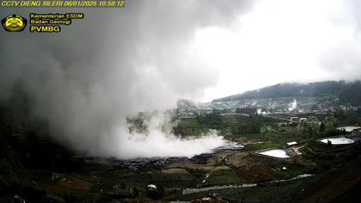 Kawah Sileri Dieng Erupsi Freatik, Semburkan Lumpur Sejauh 50 Meter. (Foto Istimewa)