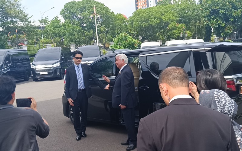 Menteri Pertahanan Jepang Nakatani Gen menemui Presiden Prabowo Subianto di Istana Kepresidenan Jakarta, Selasa (7/1/2025).