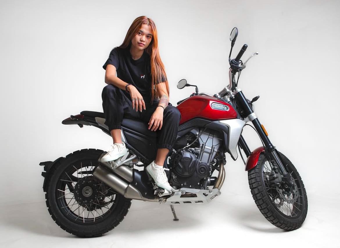 Cerita Karmila Purba, Joki Tong Setan yang Sukses, Bisa Tampil di Inggris. (Foto: Instagram/Karmina Purba)