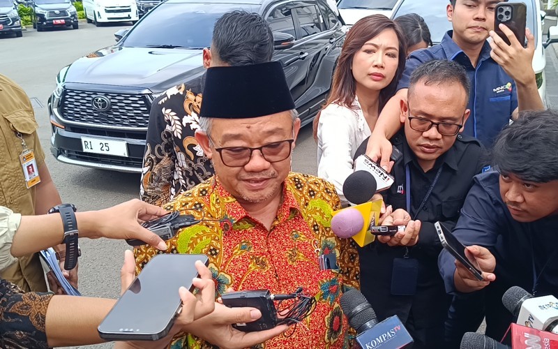 Menteri Pendidikan Dasar dan Menengah, Abdul Mu'ti menghadap Presiden Prabowo Subianto di Istana Kepresidenan, Jakarta, Jumat (17/1/2025).
