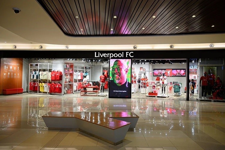 Liverpool rugi 57 juta poundsterling di musim 2023-2024 meski pendapatan naik dipicu absen di UCL, belanja pemain, dan biaya administrasi tinggi. (foto: LFC)
