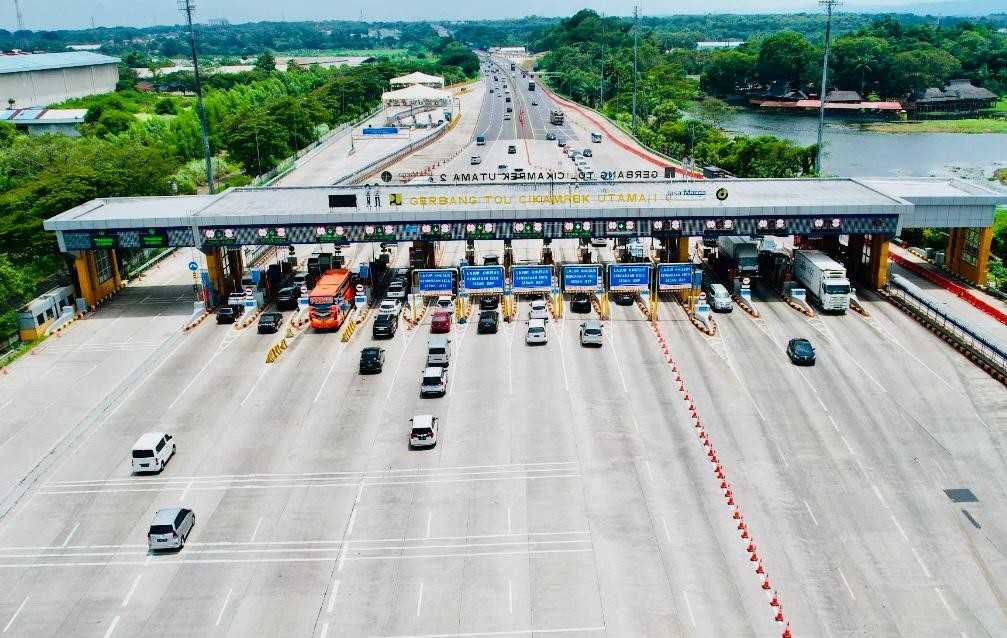 Libur Panjang, Volume Kendaraan di Gerbang Tol Cikampek Utama Melonjak 118 Persen