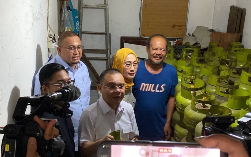 Wakil Ketua DPR RI Sufmi Dasco Ahmad melakukan sidak ketersediaan gas LPG 3 kilogram