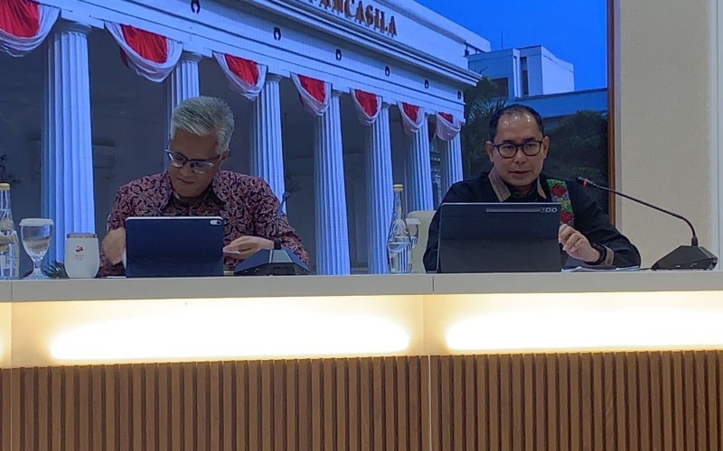 Satu WNI meninggal dunia akibat helikopter jatuh di Malaysia.