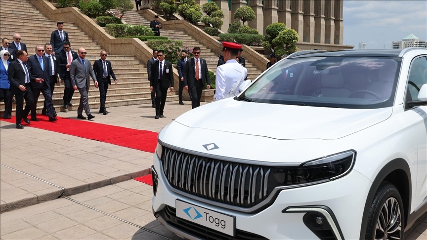 Erdogan Hadiahkan Mobil Listrik Togg Buatan Turki ke Anwar Ibrahim. (Foto: MNC Media)