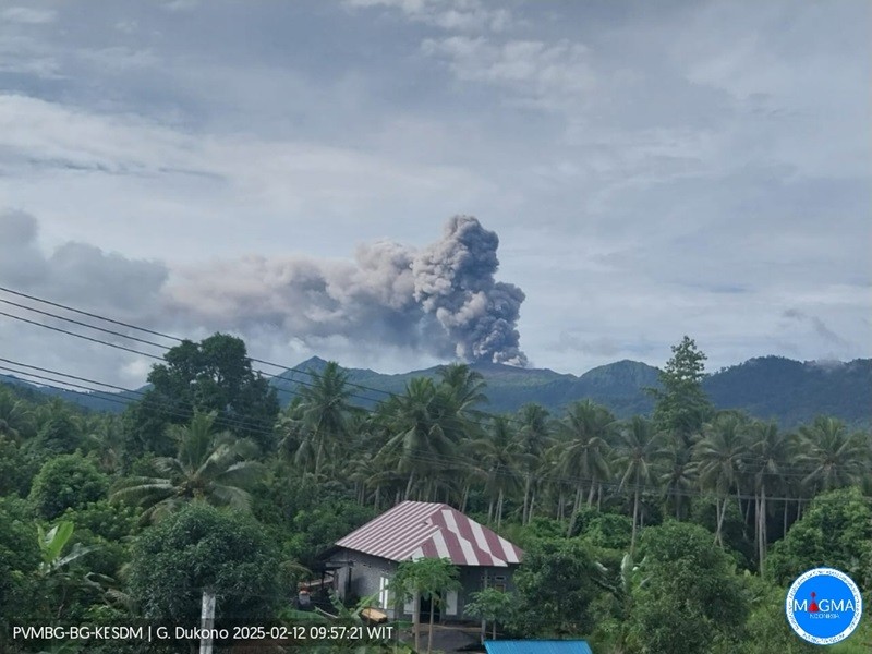 Gunung Dukono di Maluku Utara Meletus Pagi Ini (foto ist)