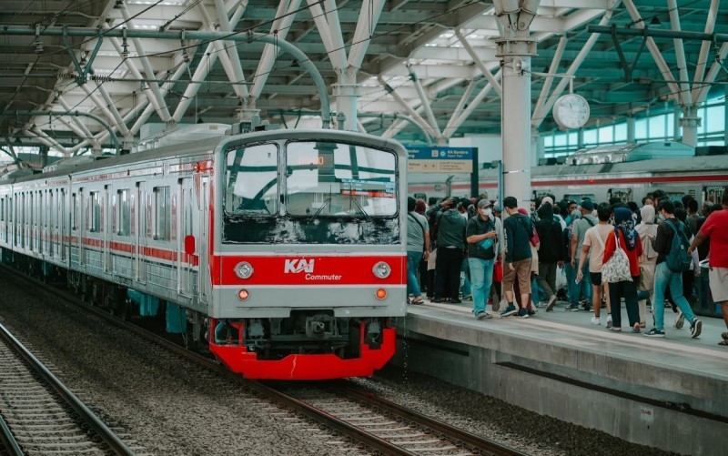 KAI Tolak Usulan Gerbong Khusus Merokok Demi Kenyamanan dan Keselamatan Penumpang. (Foto: Inews Media Group)