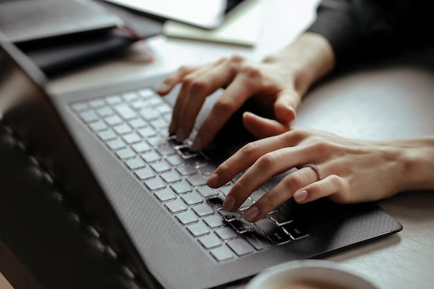 3 Cara Membagi Layar Laptop Menjadi Dua di Windows dengan Mudah. (Foto: MNC Media)